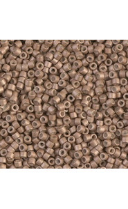 Miyuki Delica Perlen 11/0 - Galvanized matted champagne DB-1162